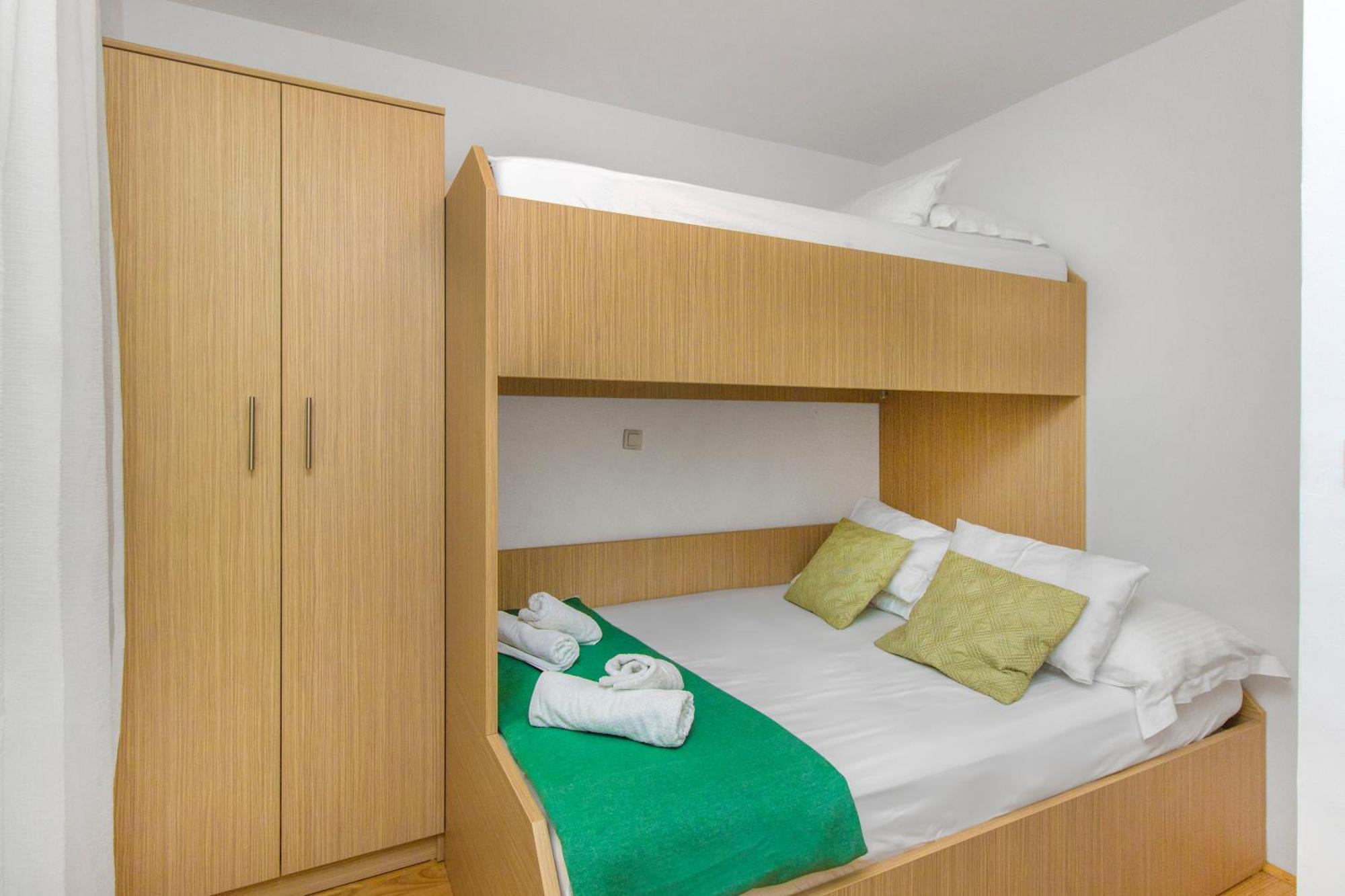 Apartmani Gnjidic Srima Kültér fotó
