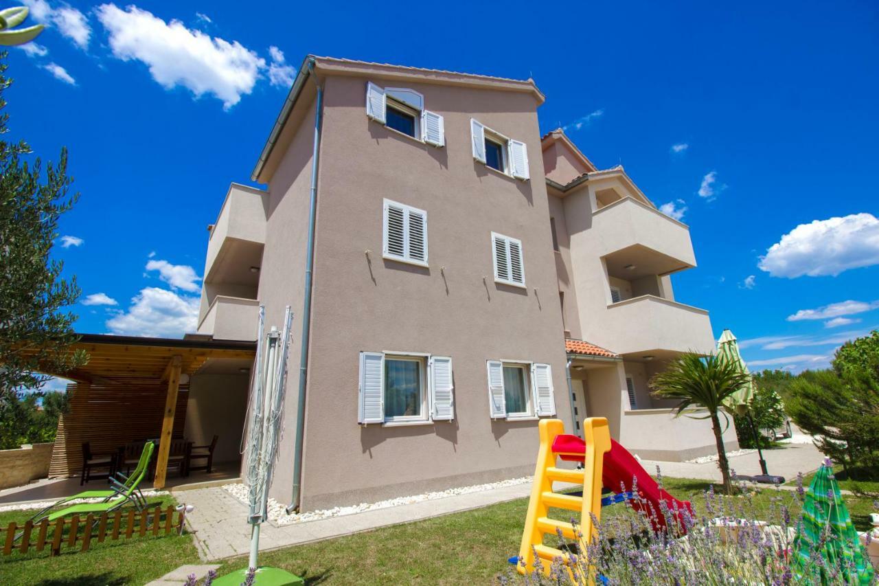 Apartmani Gnjidic Srima Kültér fotó